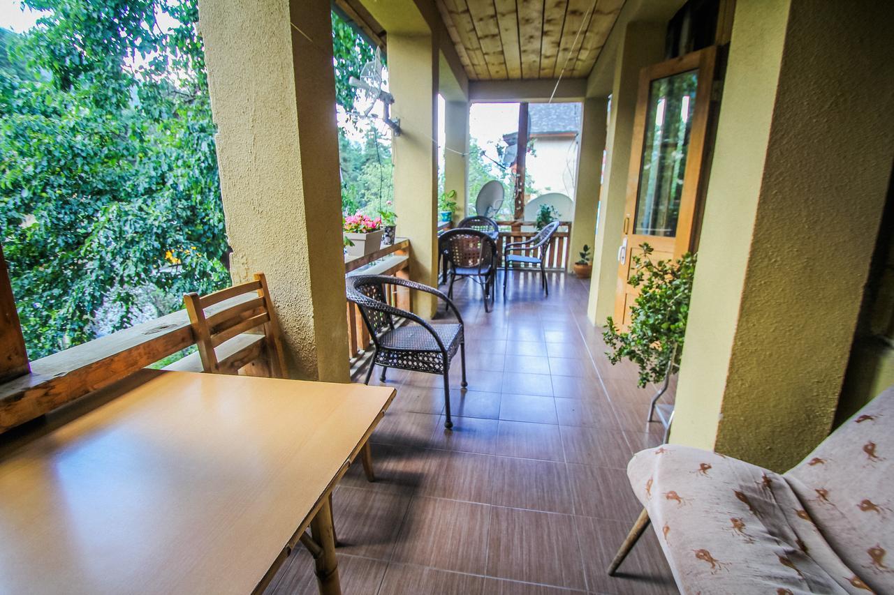 Eka&Nino Guesthouse Mestia Exterior photo